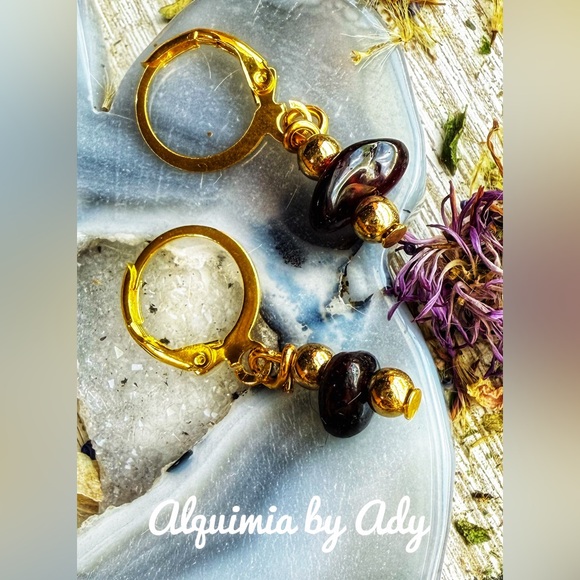 Dainty gold and garnet statement dangle hoops earrings - Picture 1 of 1